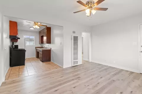 621 Cerritos Ave, Long Beach, CA 90802