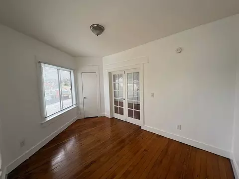 2002 W Sunset Blvd, Los Angeles, CA 90026