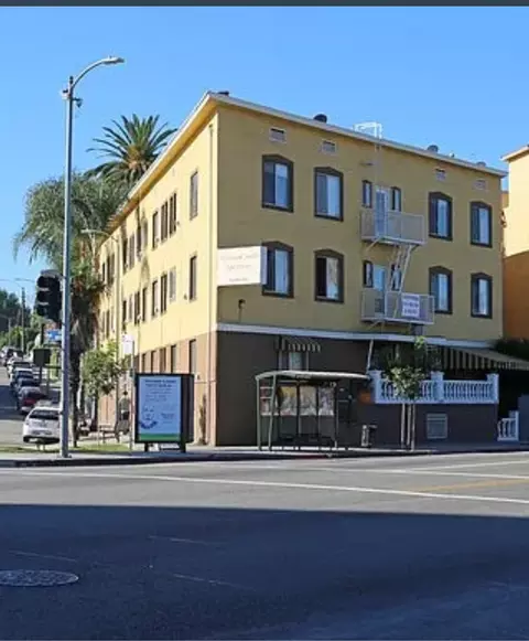 2002 W Sunset Blvd, Los Angeles, CA 90026