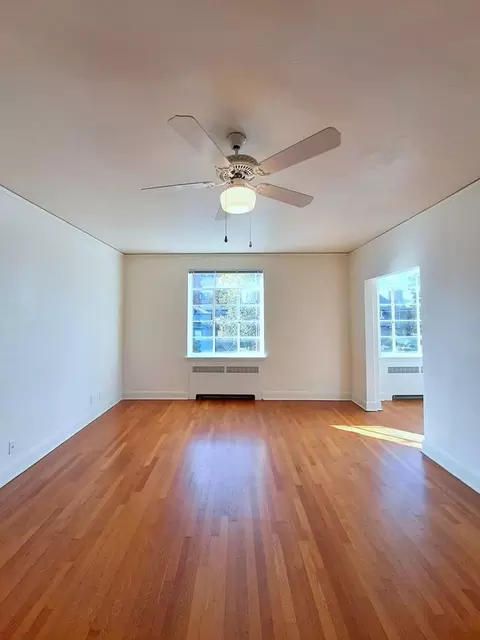 1975 NW Everett St, Portland, OR 97209