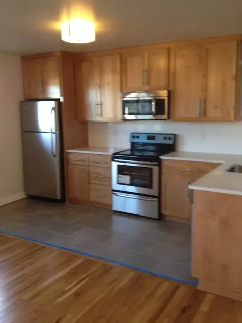 6110 SE 52nd Ave, Portland, OR 97206