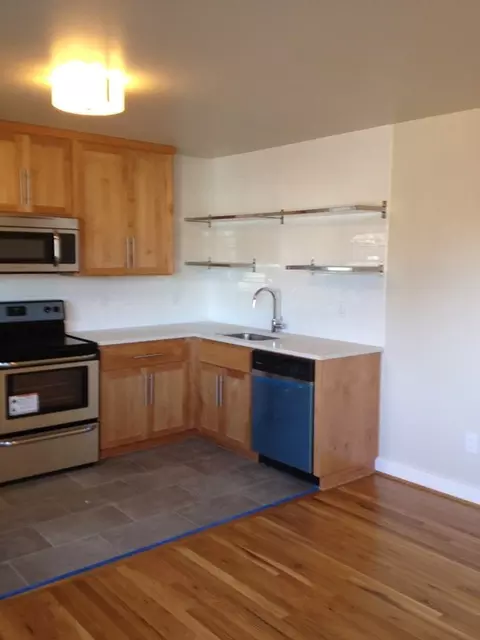 6110 SE 52nd Ave, Portland, OR 97206