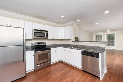 1720 Treetop Dr, Charlottesville, VA 22903