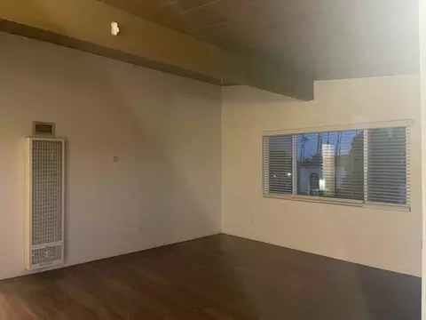 1068 Hornblend St, San Diego, CA 92109
