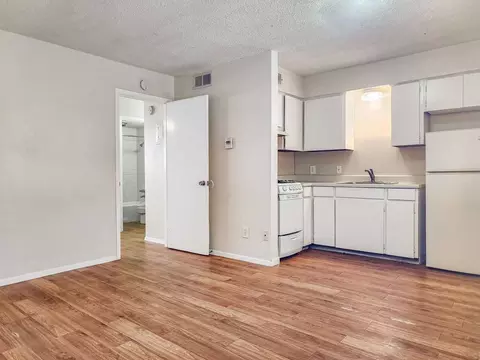 924 E Dean Keeton St, Austin, TX 78705