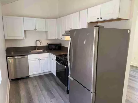 2033 Garnet Ave, San Diego, CA 92109