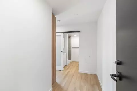 4015 Stone Way N, Seattle, WA 98103 photo 2