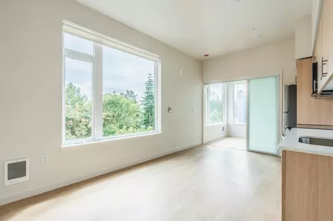 2210 E Cherry St, Seattle, WA 98122