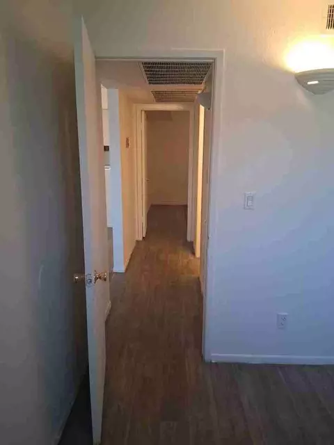 7050 N 27th Ave, Phoenix, AZ 85051 photo 4