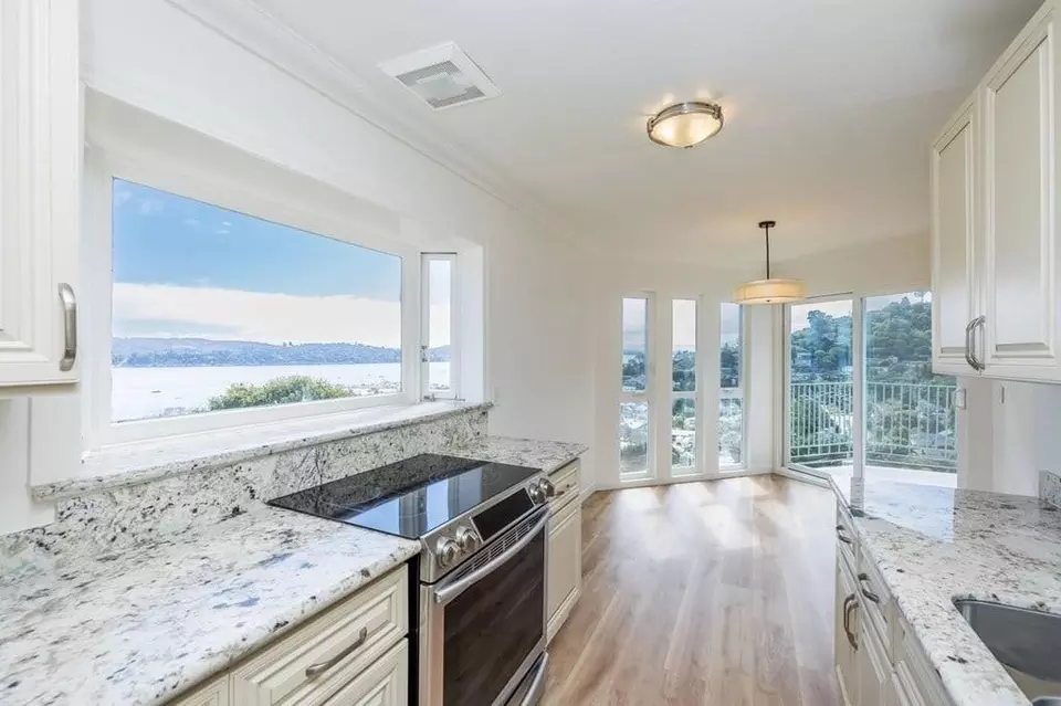  565 Rodeo Ave, Sausalito, CA 94965 photo 2