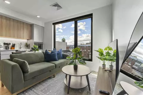 35 W 2nd St, Boston, MA 02127