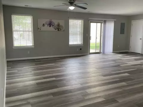 4912 Alpine Ridge Dr, Columbia, MO 65202