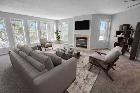 7300 Bristol Village Dr, Bloomington, MN 55438