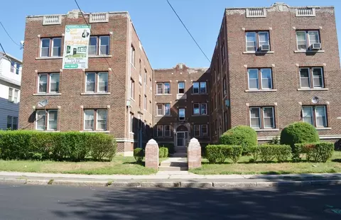 451 Edgewood St, Hartford, CT 06112