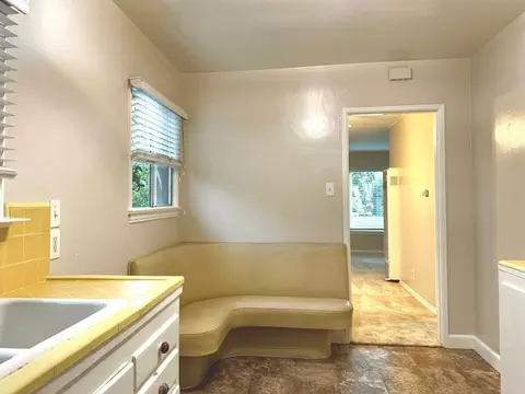1115 Ocean Ave, Seal Beach, CA 90740
