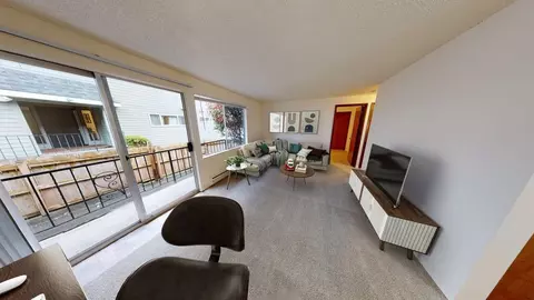 8544 Phinney Ave N, Seattle, WA 98103