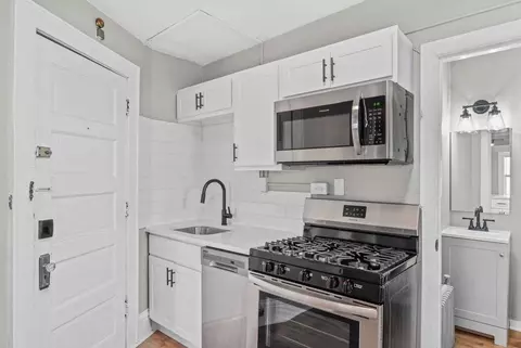 1216 Williamson St, Madison, WI 53703