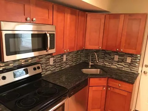 415 N 41st St, Philadelphia, PA 19104