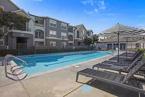 22800 Meridian Dr, Hayward, CA 94541 photo 2