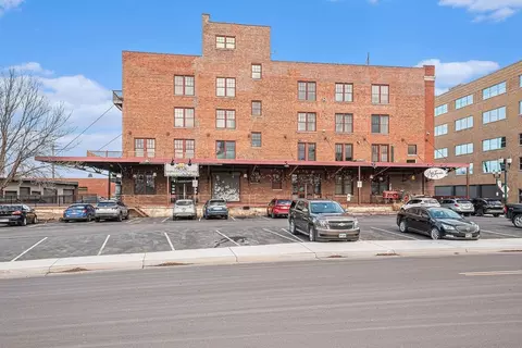 196 E 6th St, Sioux Falls, SD 57104