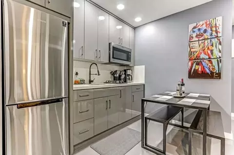 2302 Taylor St, Hollywood, FL 33020