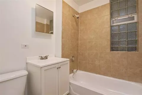 7655 S Sangamon St, Chicago, IL 60620 photo 5