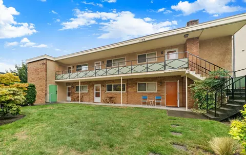 1304 E Harrison St, Seattle, WA 98102