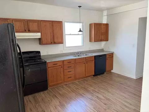 220 Brooklyn Ave, Kansas City, MO 64124