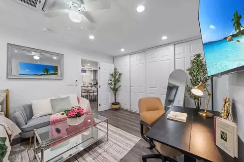 10983 Parkdale Ave, San Diego, CA 92126