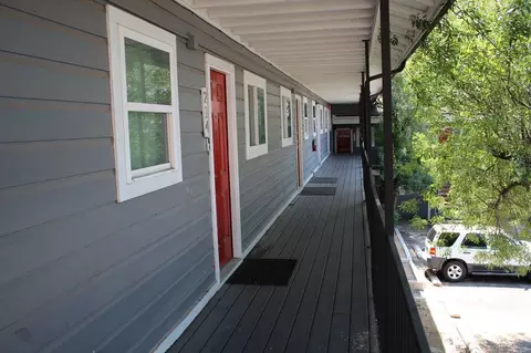 803 Tirado St, Austin, TX 78752 photo 5