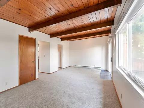 958 Sunset Blvd NE, Renton, WA 98056