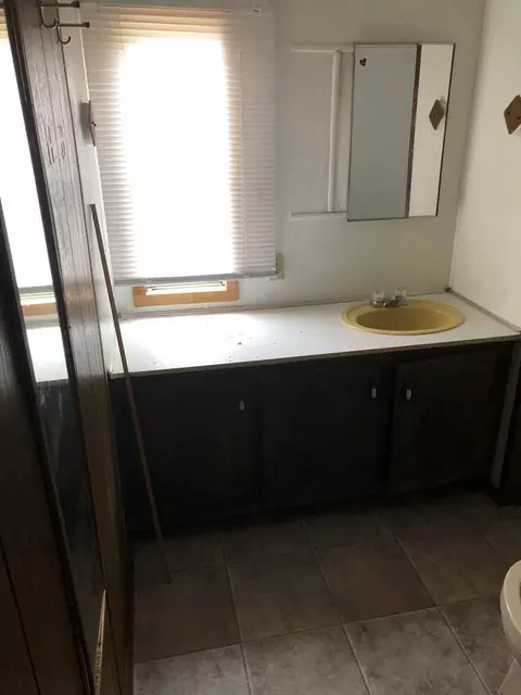 6 Th Ave, Canyon, TX 79015