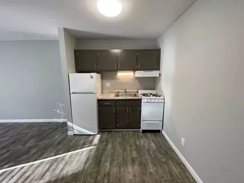 9587 Red Arrow Hwy, Bridgman, MI 49106