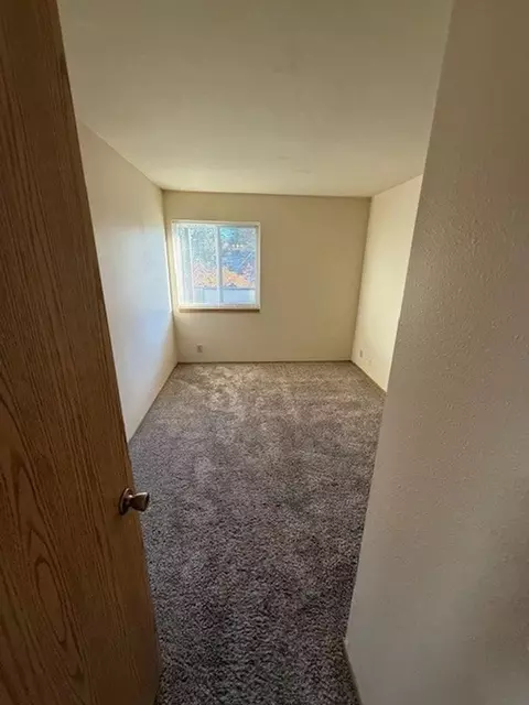 1460 Olive St, Eugene, OR 97401 photo 6