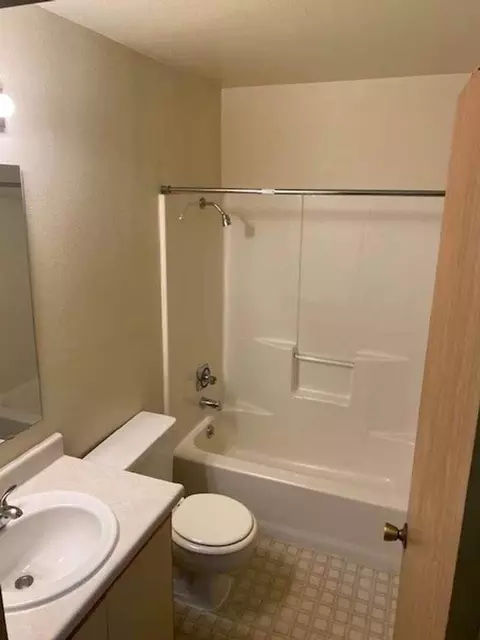 1460 Olive St, Eugene, OR 97401 photo 19