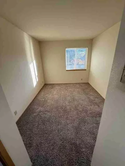 1460 Olive St, Eugene, OR 97401 photo 8