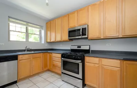 2730 Hampton Pkwy, Evanston, IL 60201 photo 4