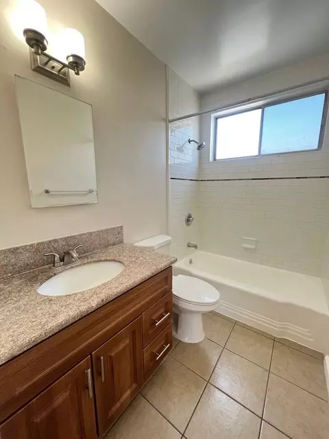 2637 Centinela Ave, Santa Monica, CA 90405