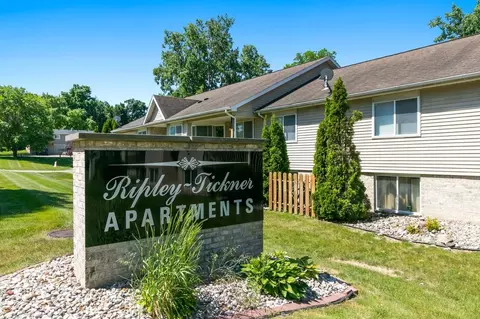 13180 Ripley Rd, Linden, MI 48451