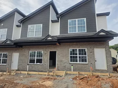 860 Needmore Rd, Clarksville, TN 37040