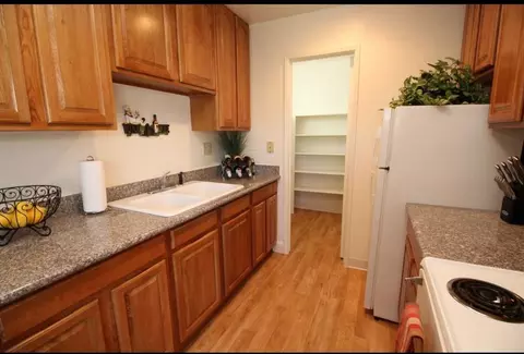 1176 Rosemarie Ln, Stockton, CA 95207