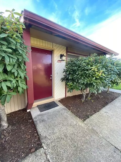 3300 Hollywood Dr NE, Salem, OR 97305