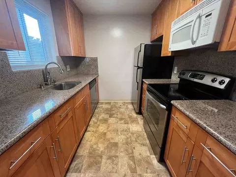 1100 1114 Village Dr, Belmont, CA 94002
