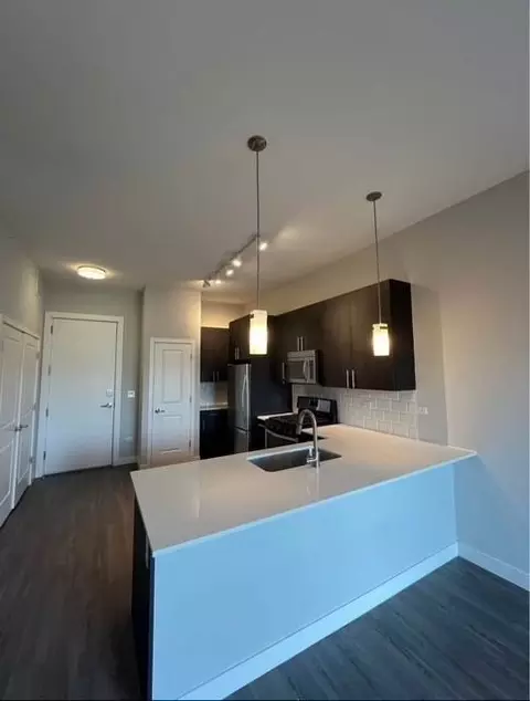 15 Parkway North Blvd, Deerfield, IL 60015