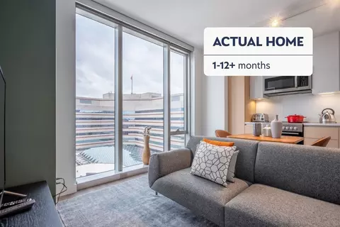 8 Whittier Pl, Boston, MA 02114