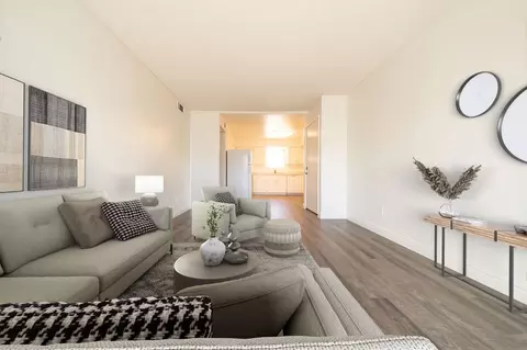 305 W San Marcos Blvd, San Marcos, CA 92069