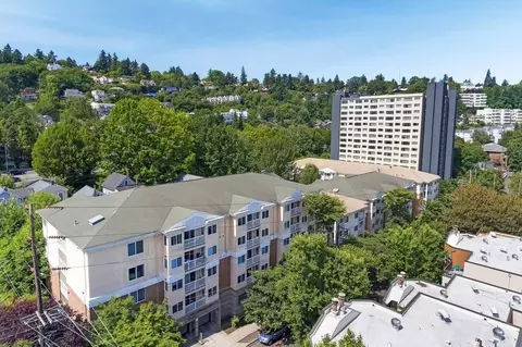 1604 SW Clay St, Portland, OR 97201