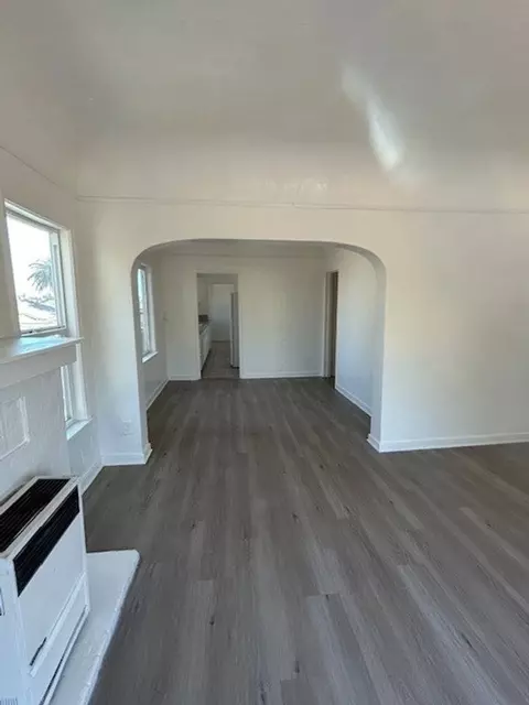 540 E 14th St, Long Beach, CA 90813