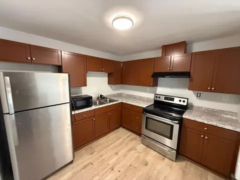 555 Kent St, Saint Paul, MN 55103