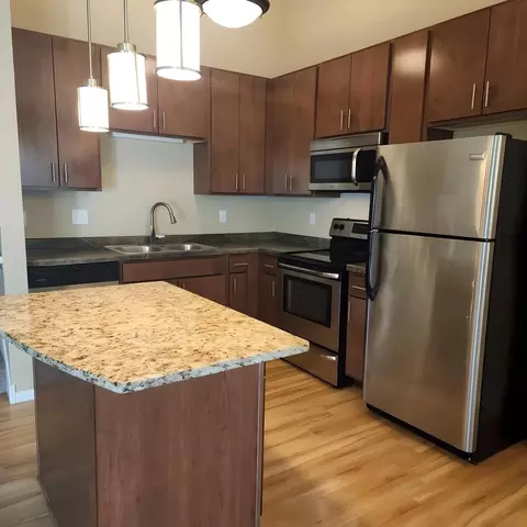 869 Wescott Sq, Eagan, MN 55123 photo 2